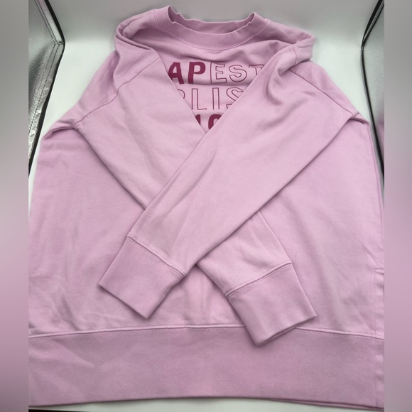 GAP Pullover Sweater - Picture 3 of 10